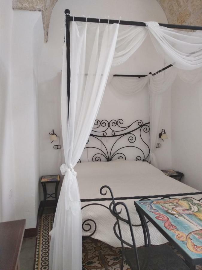 Lu Focalire Bed & Breakfast Montesano Salentino Exterior photo